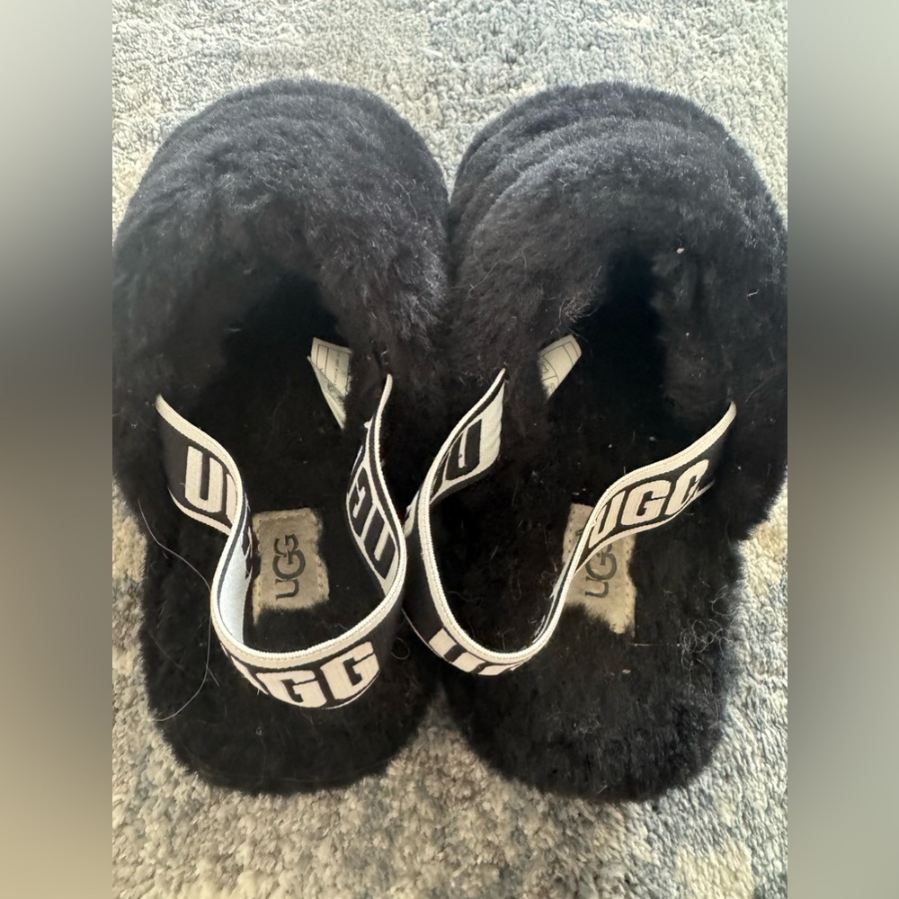 UGG Black Soft Sandals Size 7 - Picture 2 of 4